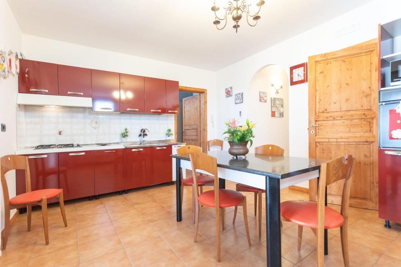 Villa Stracca Con Ampio Spazio Esterno Capilungo エクステリア 写真